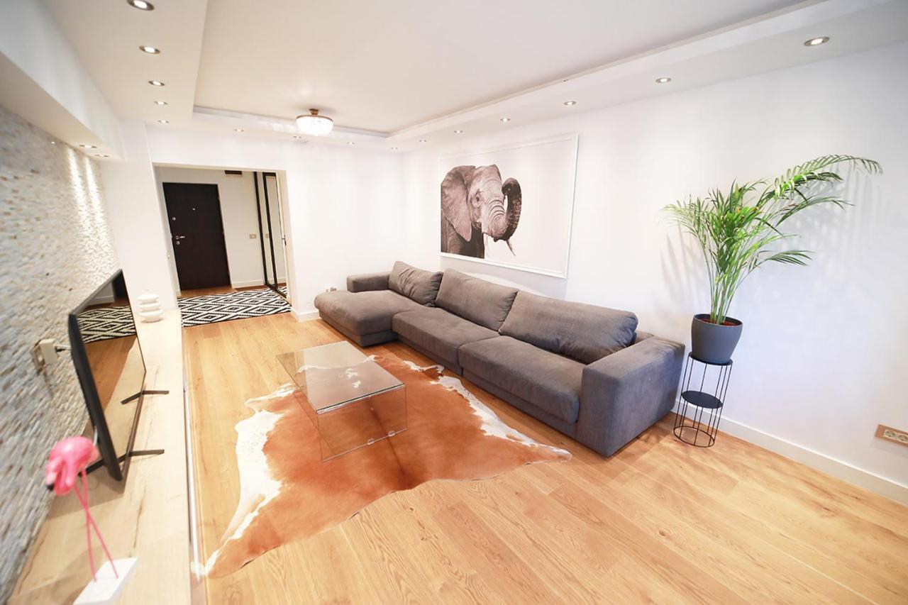 Downtown Oasis Unirii Apartment Bukarest Exteriör bild