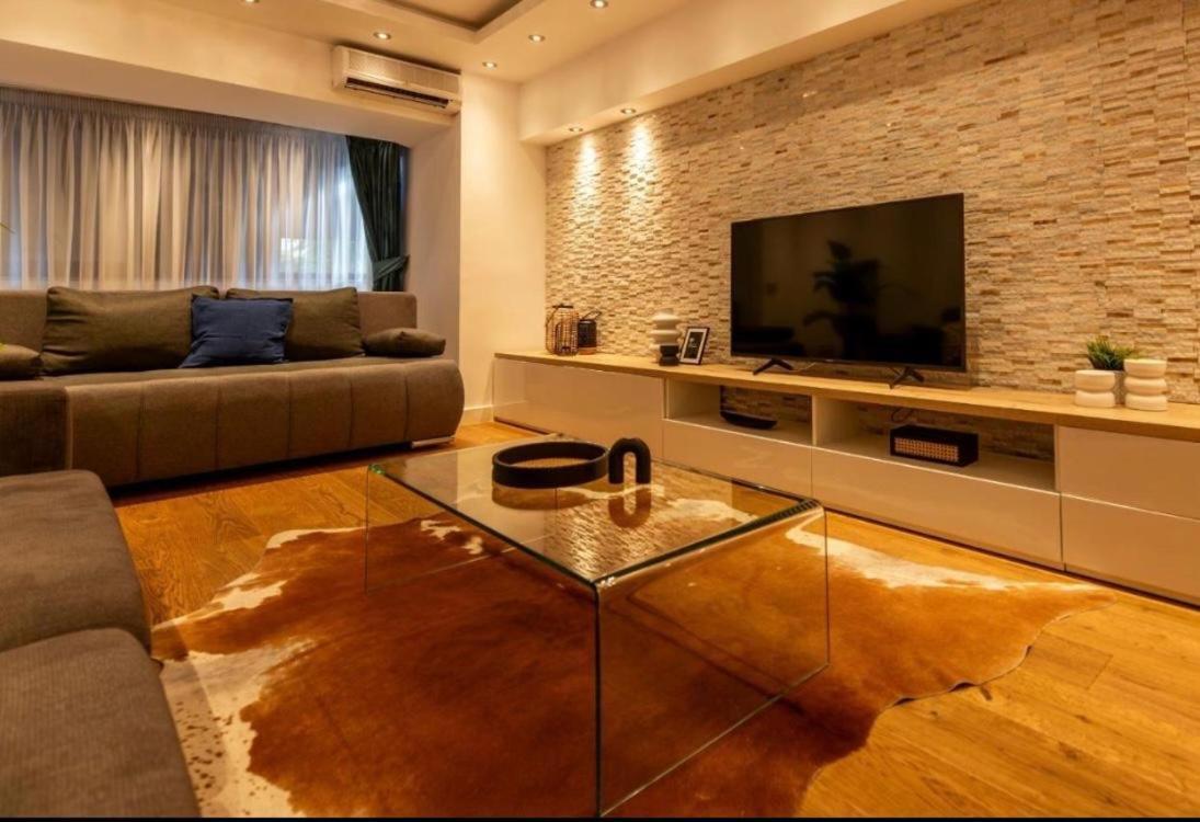 Downtown Oasis Unirii Apartment Bukarest Exteriör bild