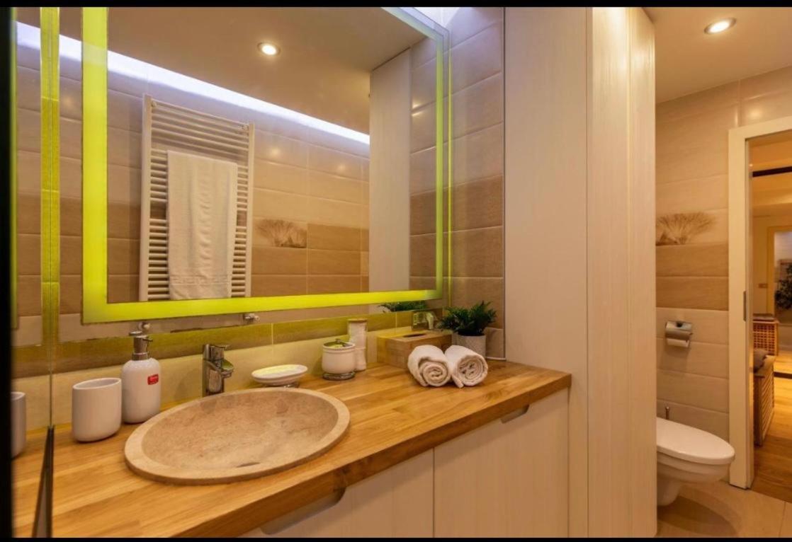 Downtown Oasis Unirii Apartment Bukarest Exteriör bild